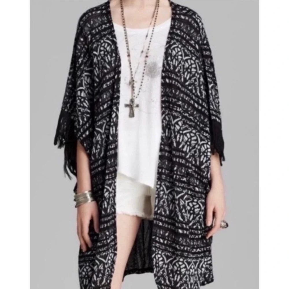 FREE PEOPLE Black Silver Fringe Kimono S Boho Festival‎